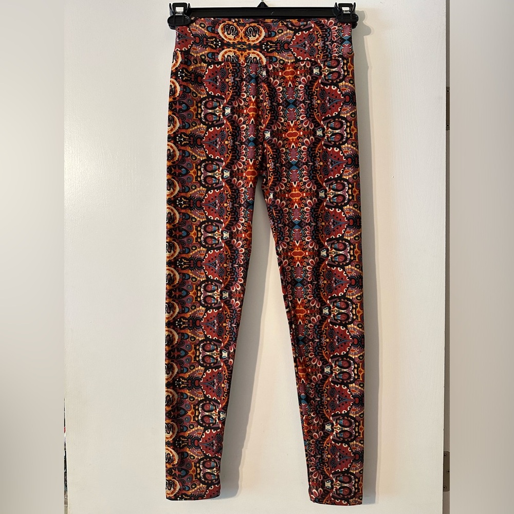 Lularoe OS butter soft leggings NWOT